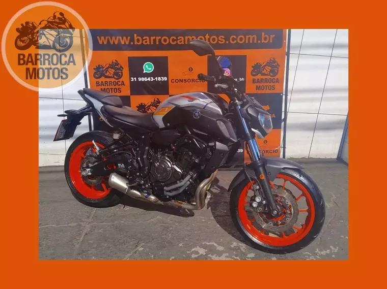 Yamaha MT-07 Cinza 2