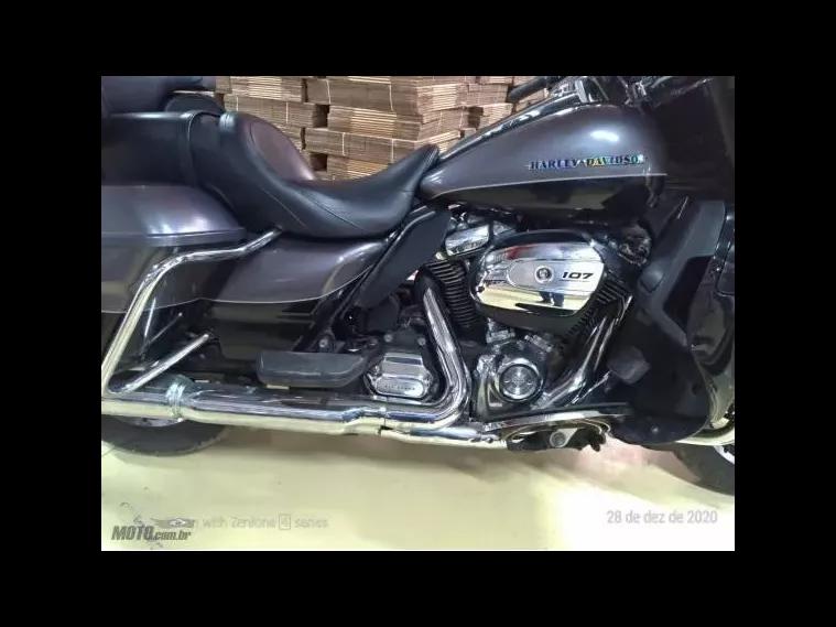 Harley-Davidson Electra Glide Cinza 8