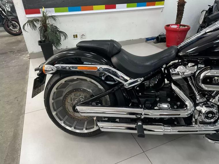 Harley-Davidson Fat Boy Preto 13