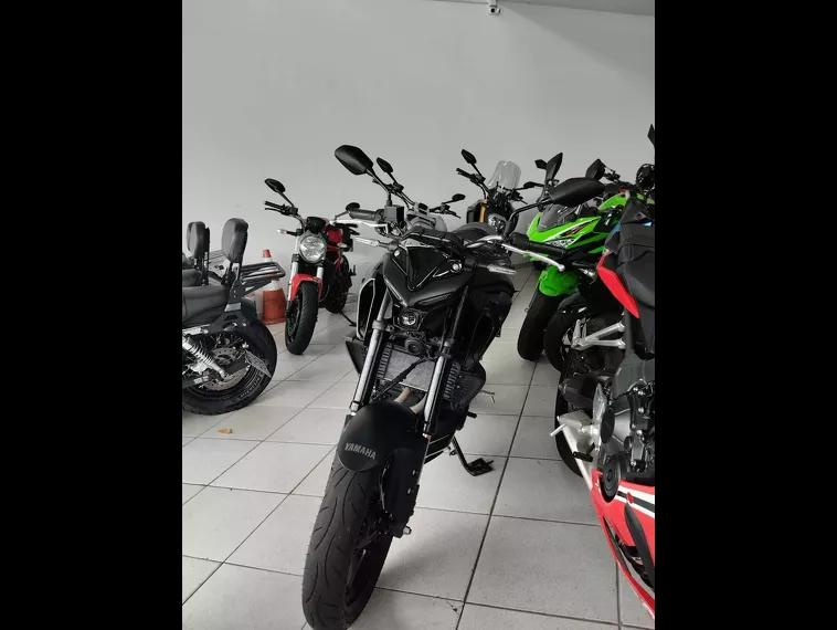 Yamaha MT-03 Preto 9