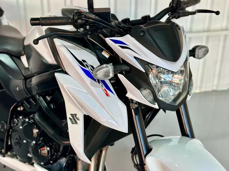 Suzuki GSX-S Branco 6