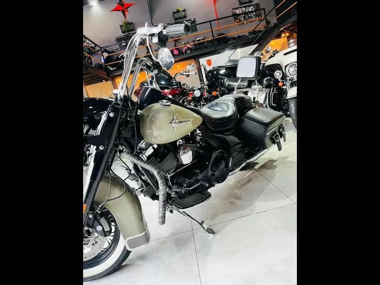 Harley-Davidson Road King Cinza 5