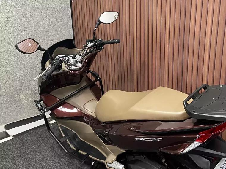 Honda PCX Marrom 5