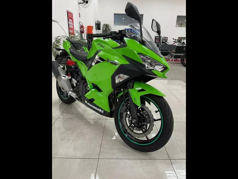 Kawasaki Ninja Verde 4