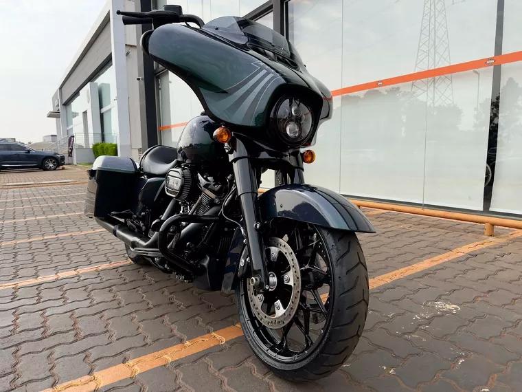 Harley-Davidson Street Glide Verde 2