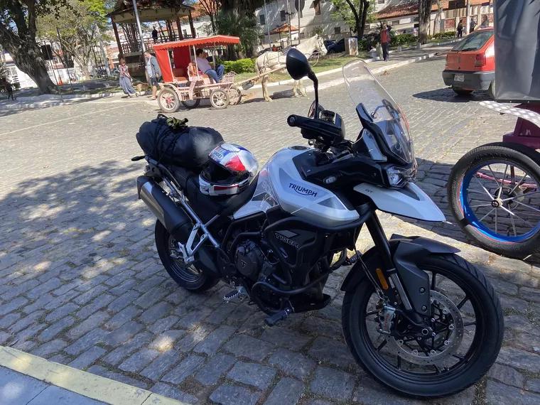 Triumph Tiger 900 Branco 5