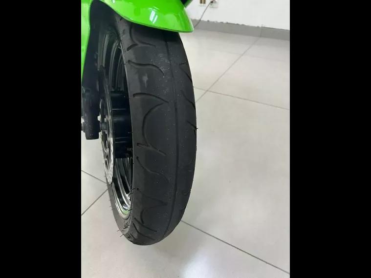 Kawasaki Ninja Verde 13