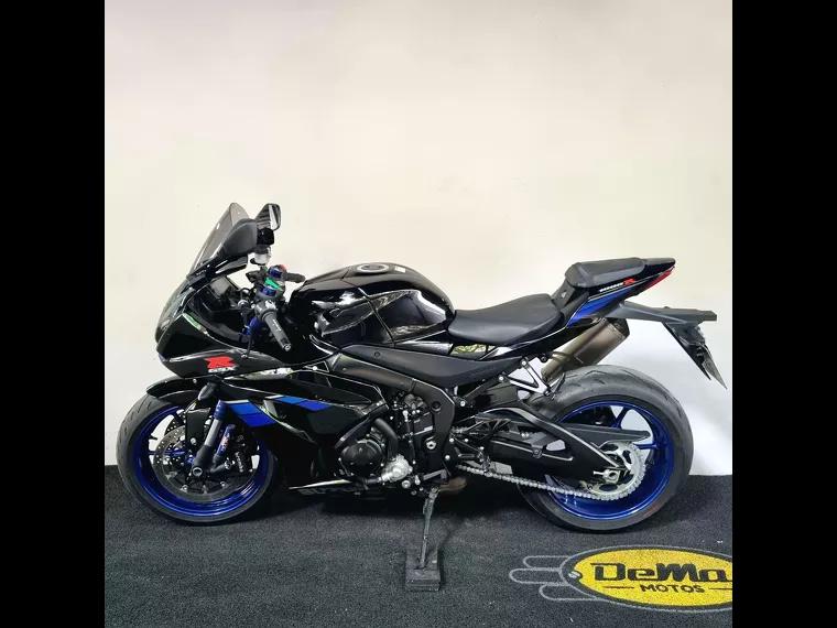 Suzuki GSX-R Preto 6