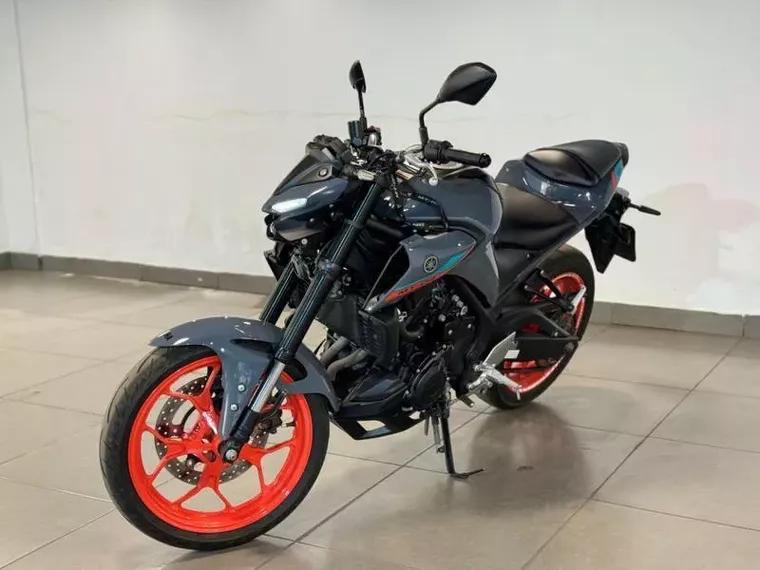 Yamaha MT-03 Cinza 1