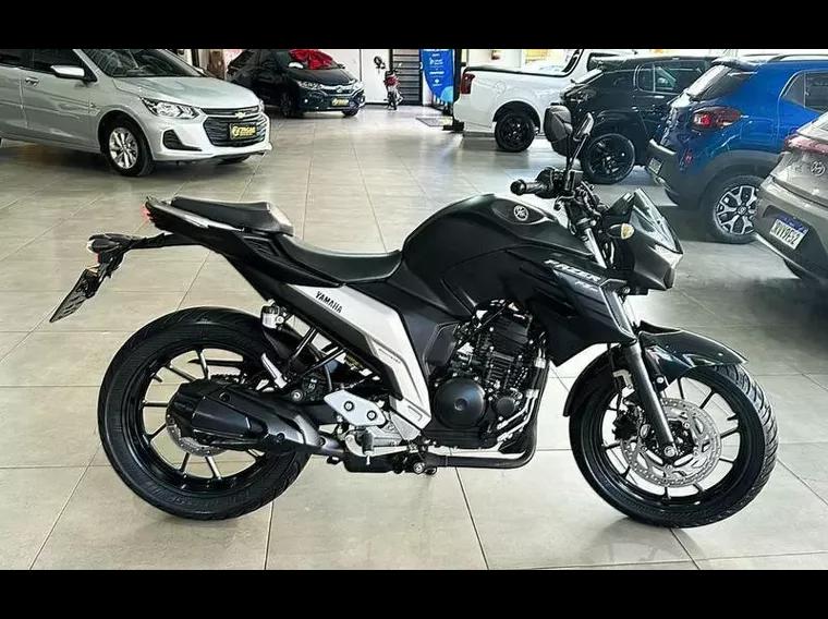 Yamaha Fazer 250 Preto 4