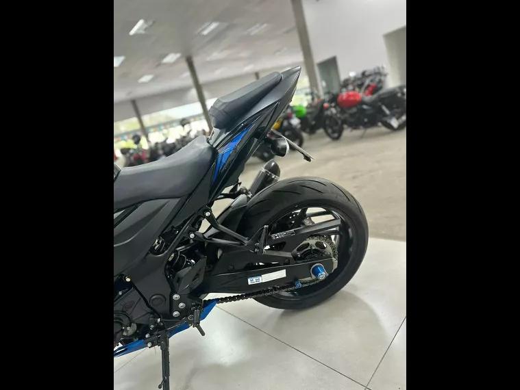 Suzuki GSX-S Azul 9