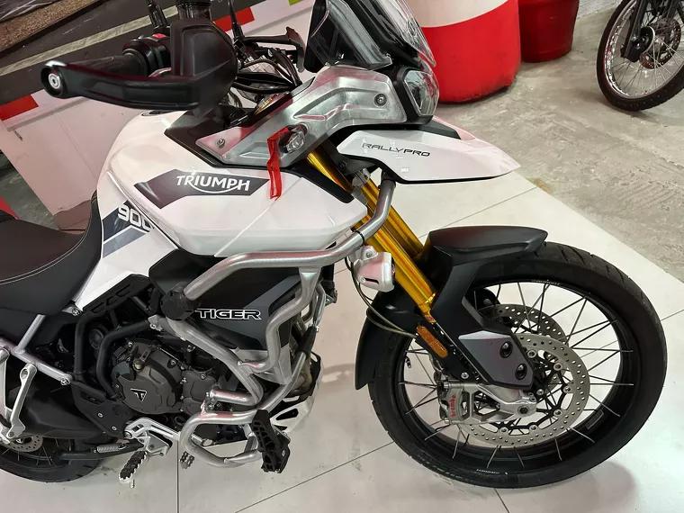 Triumph Tiger 900 Branco 9