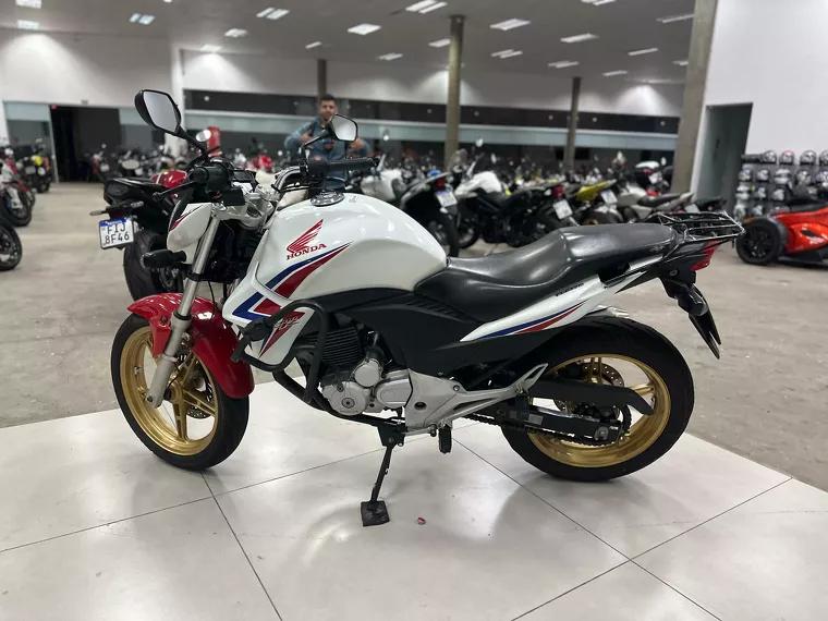 Honda CB 300 Branco 9