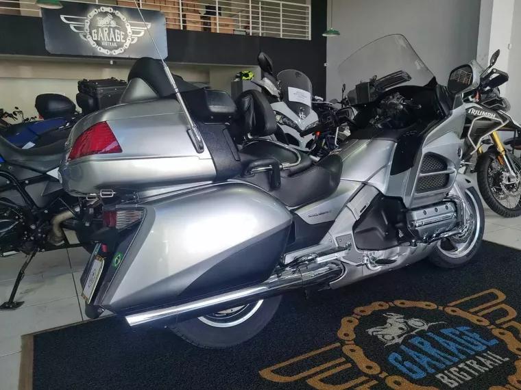 Honda Gold Wing Prata 3