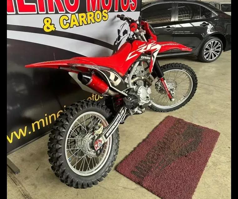 Honda CRF 250 Vermelho 4