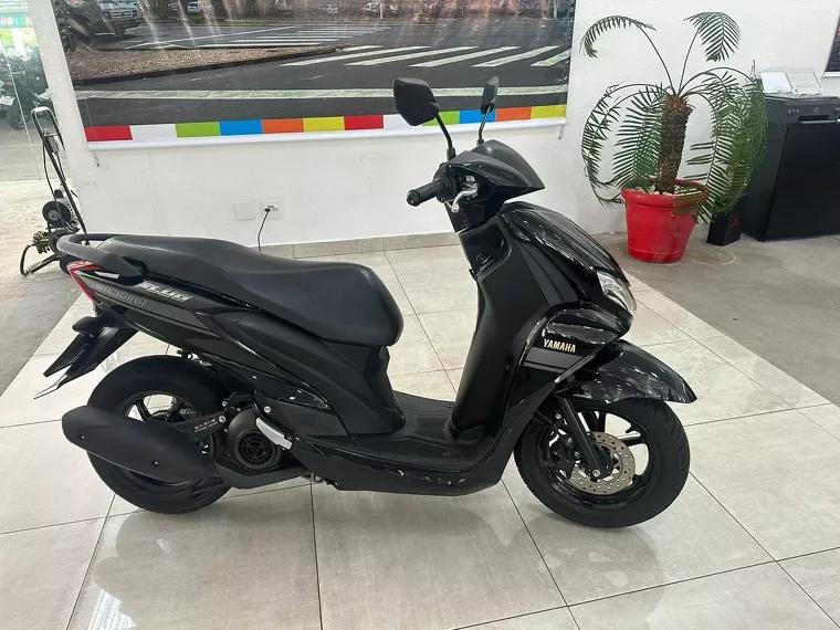 Yamaha Fluo Preto 1