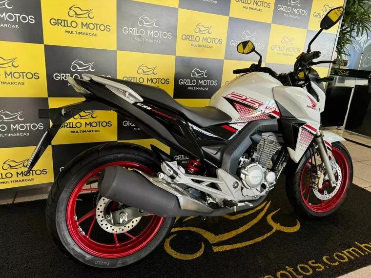 Honda CB Twister Branco 3