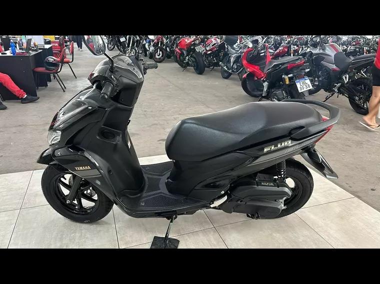 Yamaha Fluo Preto 8