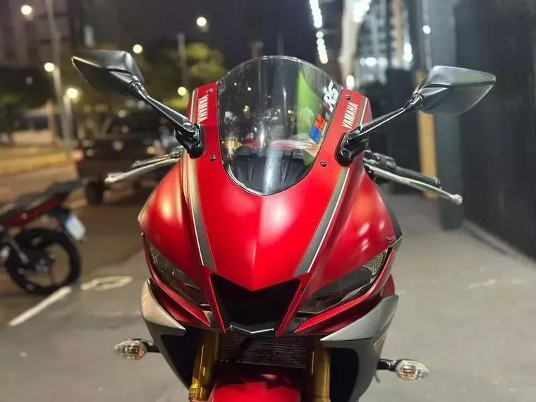 Yamaha YZF R3 Vermelho 8