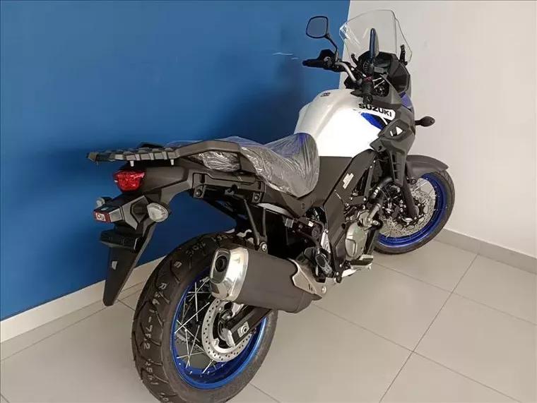 Suzuki V-Strom Branco 10