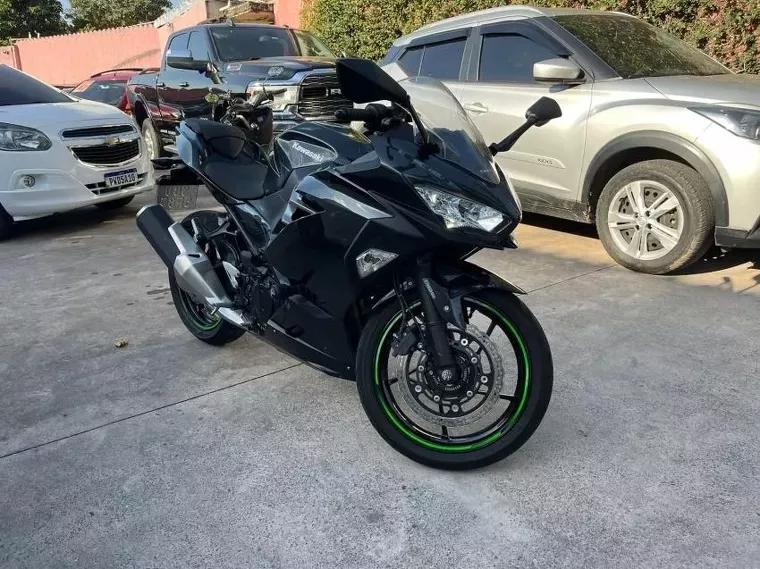 Kawasaki Ninja Cinza 1