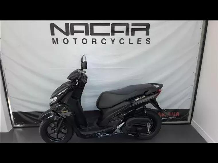 Yamaha Fluo Preto 1