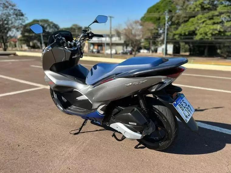 Honda PCX Prata 4