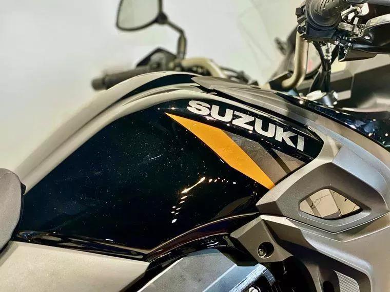 Suzuki V-Strom Preto 12