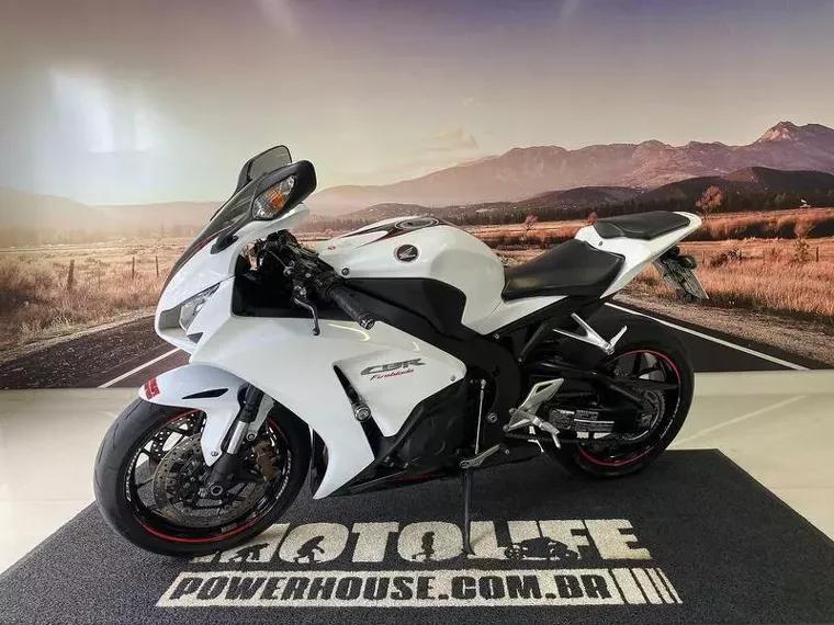 Honda CBR 1000 Branco 1