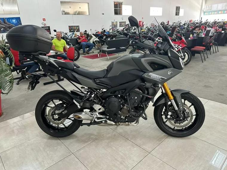 Yamaha MT-09 Cinza 6