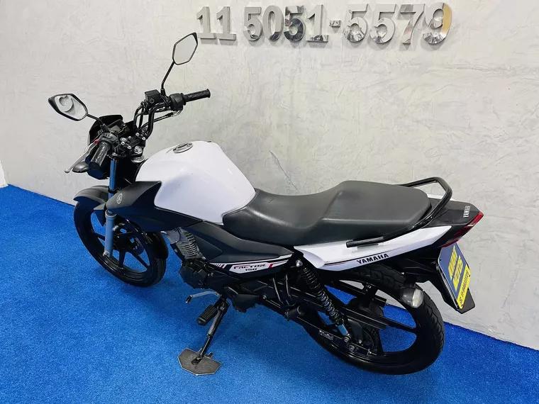 Yamaha Factor Branco 19