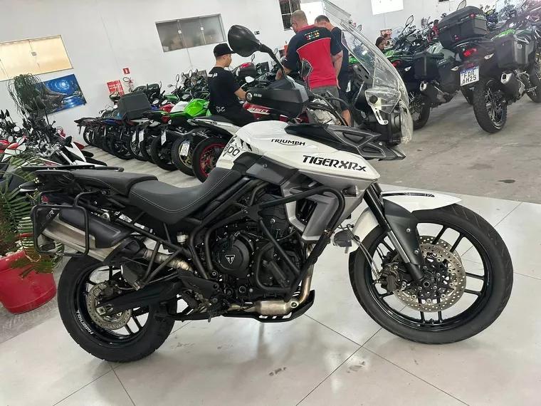 Triumph Tiger 800 Branco 6