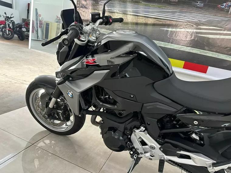 BMW F 900 Preto 21