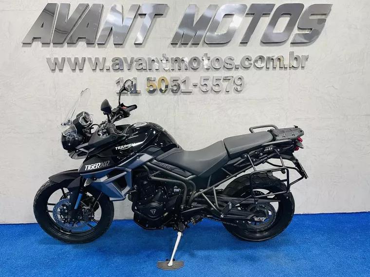 Triumph Tiger 800 Preto 17