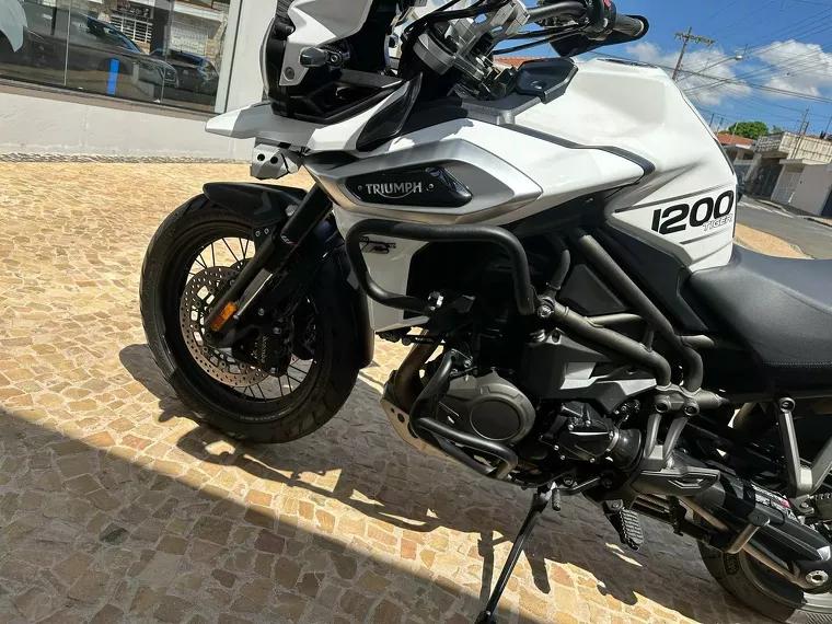 Triumph Tiger 1200 Branco 11