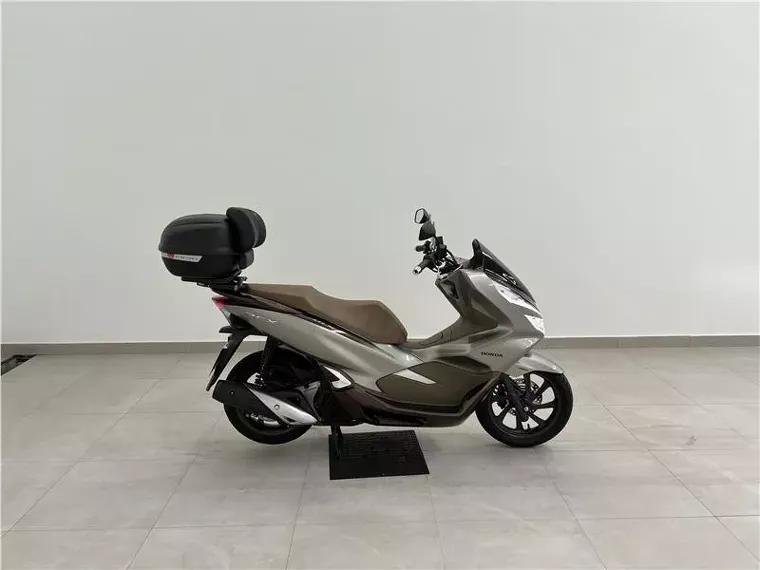 Honda PCX Prata 4