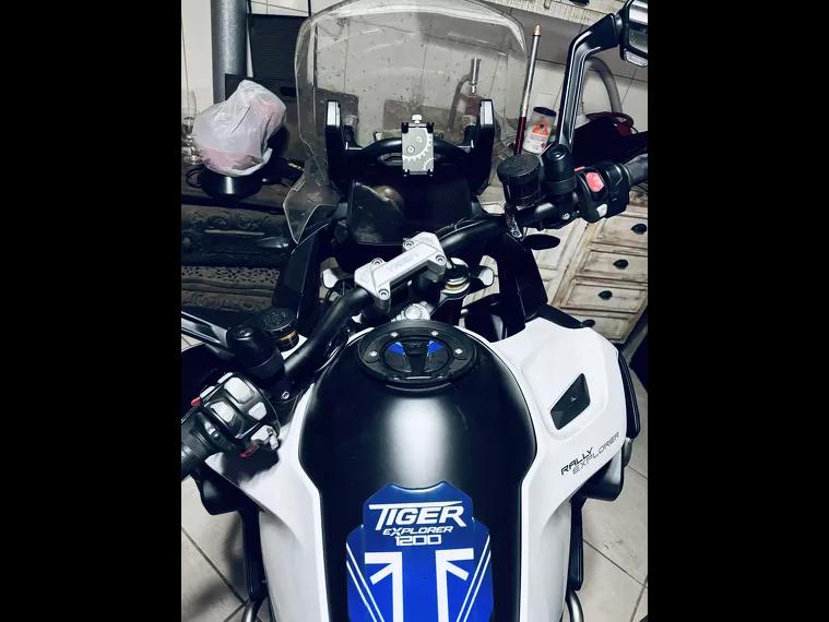 Triumph Tiger 1200 Branco 3