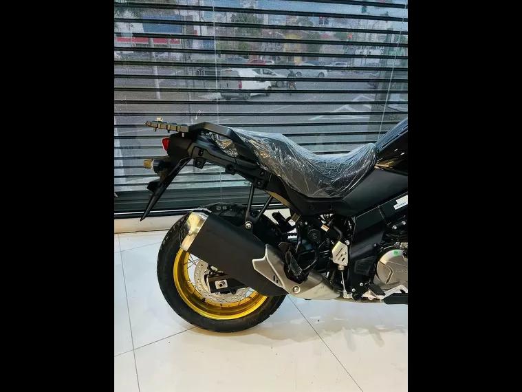 Suzuki V-Strom Preto 4