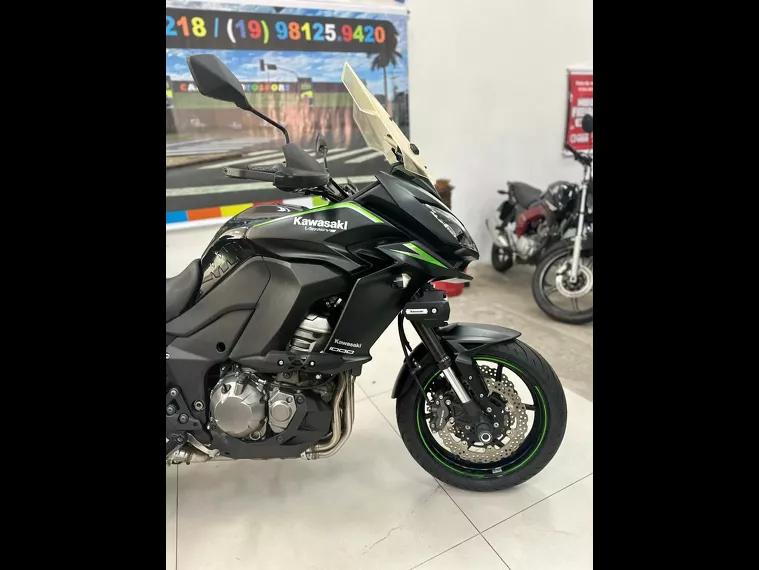 Kawasaki Versys Preto 3