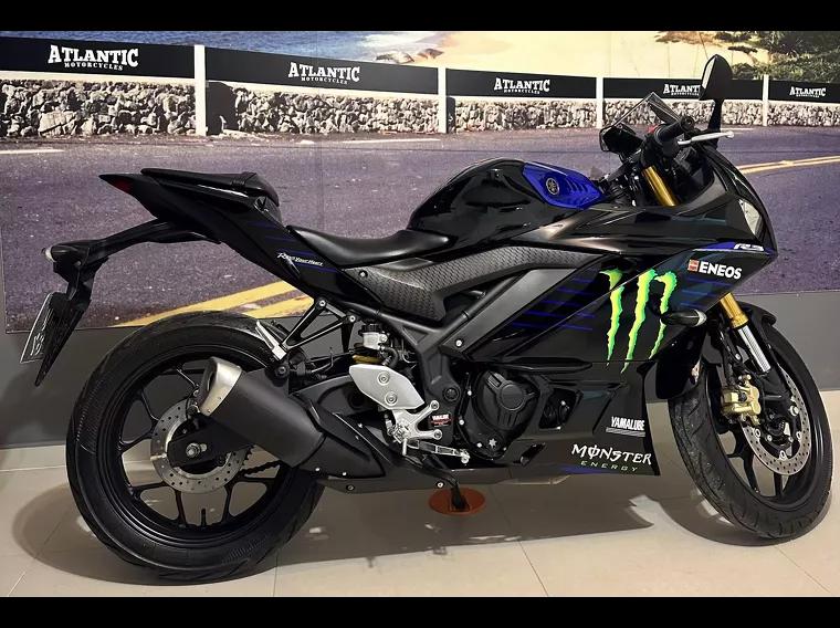 Yamaha YZF R3 Preto 4