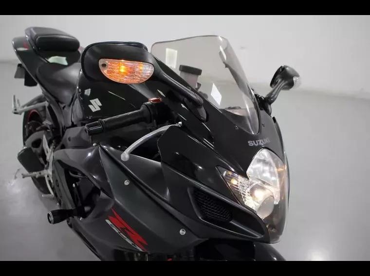 Suzuki GSX Preto 14