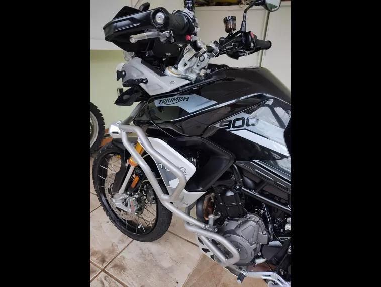 Triumph Tiger 900 Preto 12