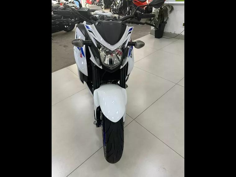 Suzuki GSX-S Branco 15