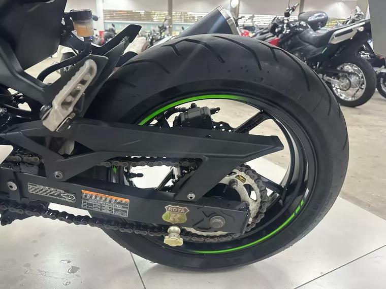 Kawasaki Ninja Verde 9