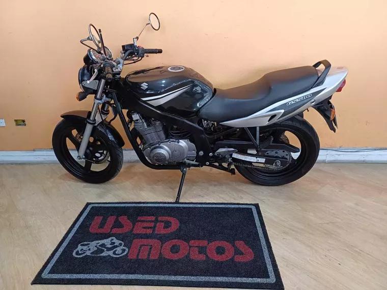 Suzuki GS Preto 7