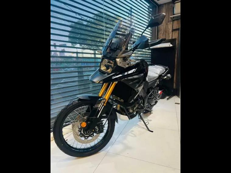 Suzuki V-Strom Preto 6