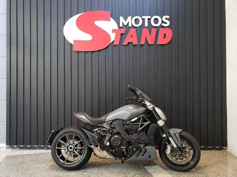 Ducati Xdiavel Cinza 1