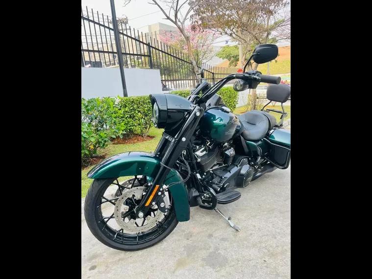 Harley-Davidson Touring Verde 7