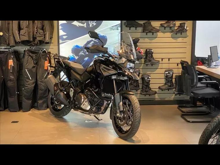 Suzuki V-Strom Preto 2