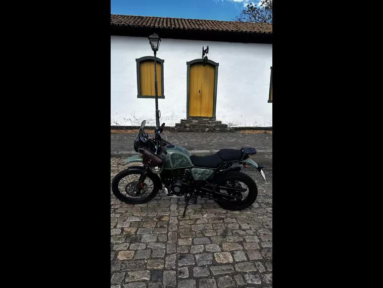 Royal Enfield Himalayan Verde 1